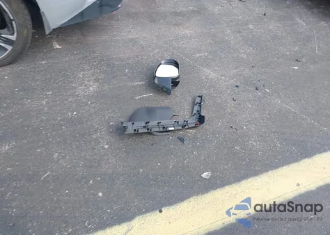 2022 Toyota Rav4 Xle z USA, uszkodzony, nr VIN 2T3W1RFV5NC186122